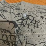 Lululemon  Leggings Align 25" High-Rise size 12 sage green  Photo 2