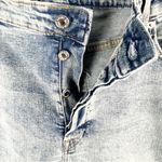 H & M Light Wash High Waist Hidden Button Fly Mom Jeans, Size 16 Photo 10