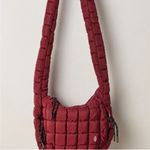 Free People  - BABY CARRYALL SLING BAG QUILTED CROSSBODY NWT IN WINE/BURGUNDY Photo 2