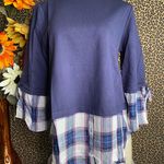 Doe & Rae ✅3/$30✅ NWT  Denim/Navy Orchid Plaid 3/4 Tie Sleeve 2-Tone Top | MEDIUM | Photo 0