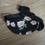 Vooray NWOT  pure barre belt bag Photo 1