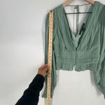 HYFVE  Cropped Top Womens Medium Green Lined Smocked Preppy V-Neck Puff Sleeve Photo 7