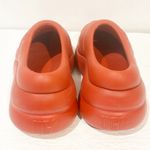 UGG  Women's Size 7 Sport Yeah Clog Samba Red Platform Photo 3