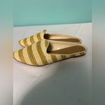Universal Threads  tan flats size 9‎ Photo 3