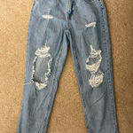 Aeropostale  Curvy Ripped Mom Jeans Photo 0