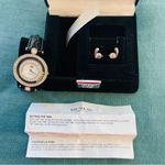 Vintage Elizabeth Taylor Withe Diamonds watch and earrings set with box Photo 2