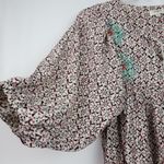 Umgee  Ballon Sleeves embroidered baby doll blouse Photo 2