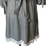 Grifflin Paris Gray White Striped Off Shoulder Dress Size Medium 100% Rayon Photo 4