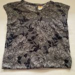 C&C California  gray blue floral button back cap sleeve linen shirt, size large Photo 2