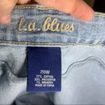 L.A. Blues  Light Wash Denim Crop Capri Jeans size 20W Photo 1