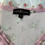 Almost Famous  floral lace v neck ruched top Photo 1