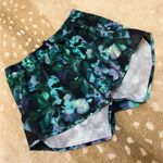 All In Motion  Target multicolor blue black floral athletic shorts women’s large Photo 2