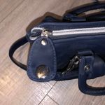Navy blue vinyl small crossbody handbag Photo 5