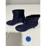 Aerosoles Woman’s Red Light Size 7.5 Purple Suede Ankle Bootie Photo 4