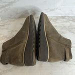 Clarks  Women's Sharon Spring Olive Suede ankle Boots size 9M Photo 6