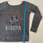 New England Patriots Junk Food Off Shoulder Raglan Long Sleeve Shirt Top Gray Photo 5