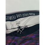 Nike Dri Fit Capri Stripe Legging Size Medium Photo 2