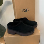 UGG  Women's New Heights Cozy Clog Photo 0