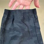 Kyodan Black Gray Camouflage Crop Joggers Pants Medium Photo 5