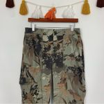 Chico's Printed Poplin Convertible Crop Cargo Pants Size 8 Photo 3