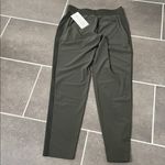 Athleta Brooklyn Ankle Pants size 2 Photo 2