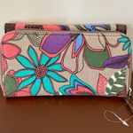 Jaclyn Smith Wallet Photo 1