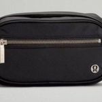 Lululemon Wunderlust Belt Bag Photo 0