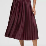 Lululemon Satin pleated Midi skirt Deep Burgundy
Size Small New with tags Photo 0