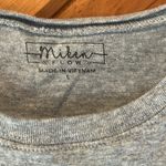 Outdoorsy mountain scene gray raw arm hem cropped tank top Size L Photo 2