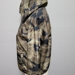 Buckle Ashley camo cropped windbreaker jacket size medium Photo 5