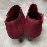 Liz Claiborne Liz Clairborne wine red color heels size 9.5 Photo 0
