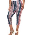 French Laundry  Printed Capri Leggings‎ Photo 2