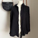 Pink Lily Black Textured Button-Up Long Sleeve Shirt, Size Medium Photo 0