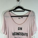 Mean Girls On Wednesdays We Wear Pink  Movie Women's T-Shirt Size‎ XL NWT Photo 1