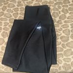 Alo Yoga  Airlift Set Bra Leggings Black  Photo 4
