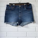 Levi's Women's Size 33 501 Original Fit High Rise Cut Off Denim Shorts Americana Photo 1