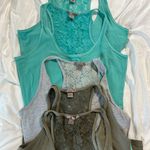 Elegant Women's Tank Tops Photo 1