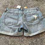 Sneak Peak Sneak Peek Shorts Photo 1