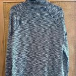 Ideology  Running Turtleneck Long Sleeve Pullover in Marl Marble Blue Medium Photo 4
