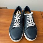 Clarks  Women's Caroline Ella Sneaker Navy Blue Leather Cutout Detail Lace Up 8.5 Photo 1