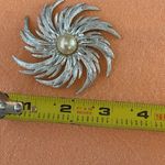 Sarah Coventry Vintage 1950’s “The Eye of the Hurricane” Brooch Silver Photo 4