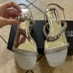 Badgley Mischka  Natalee Silver Flat Sandal Bridal Wedding Prom 9 Crystal Pearl Photo 1