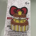 Lounge Fly  Sanrio Hello Kitty & Friends Cake Pin Blind Box - Glitter Pompompurin Photo 0