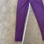 Women’s Leggings/High Waisted Yoga Pants Textured Purple Fabric Size L NEW Size L Photo 2