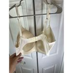 secret treasures Women's T-Shirt Bra 40DDD Beige Underwire Adjustable St… Photo 2