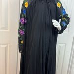 ASOS DESIGN pleated midi shirt dress embroidered sleeves in black S 18. E58 Photo 5