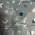 Beyond Yoga  Poketo Collab Lux Geometric Print Biker Short Pattern Printed Active Photo 4