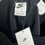 Nike Women’s Loose Fit High Rise Black Cargo Performance Shorts Size XS Photo 5