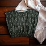   Blouse Ellen tracy green multicolors stamps top blouse size Large Photo 2