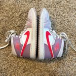 Nike Air Jordan 1 Mid Valentine's Day 2022 sneakers Photo 3